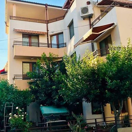 Студиа Мансарда Ненови Pomorie Luaran gambar