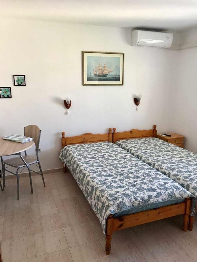 Студиа Мансарда Ненови Pomorie Luaran gambar
