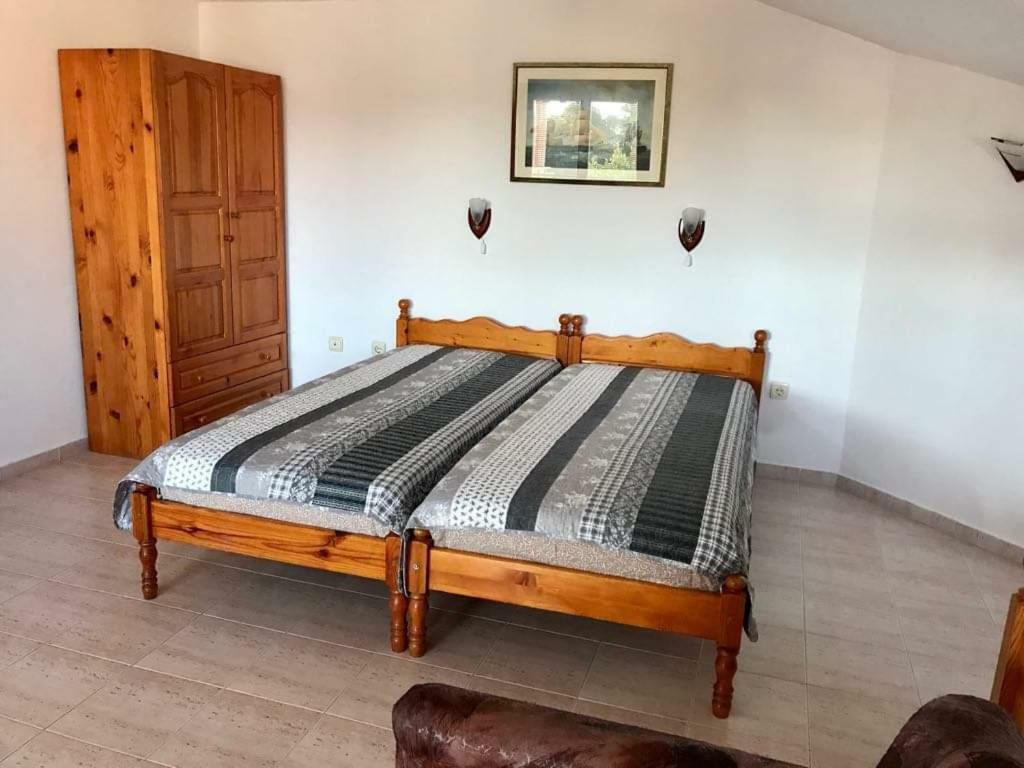 Студиа Мансарда Ненови Pomorie Luaran gambar